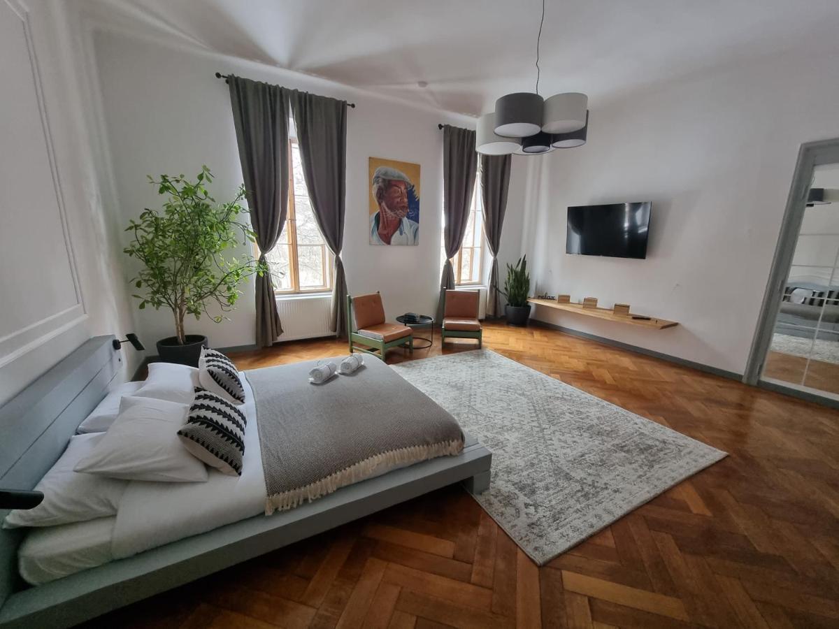 Cuba Apartment Brasov Luaran gambar